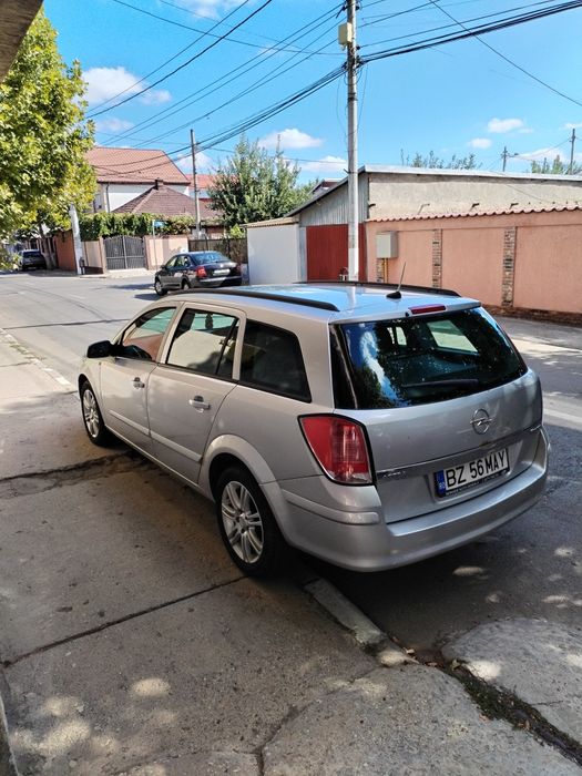 Vând Opel Astra H Combi, an 2006, motor 1.6 benzină


Vând Opel Astra