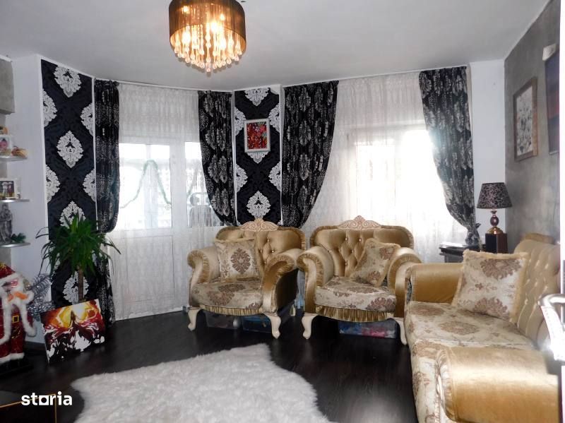 Vanzare apartament 3 camere in Ploiesti zona Gheorghe Doja
