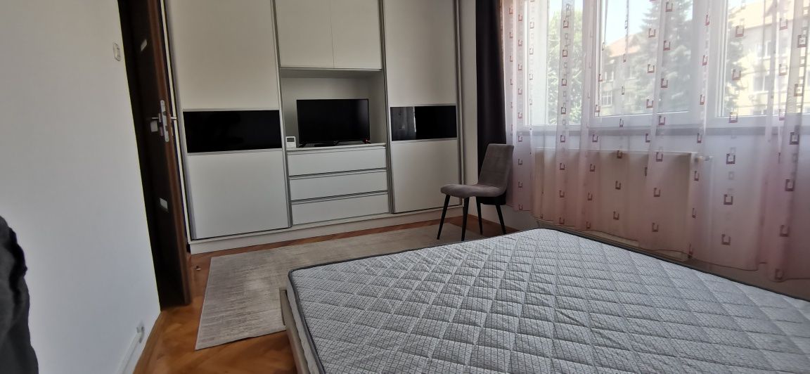 Proprietar, închiriez apartament str Rahovei