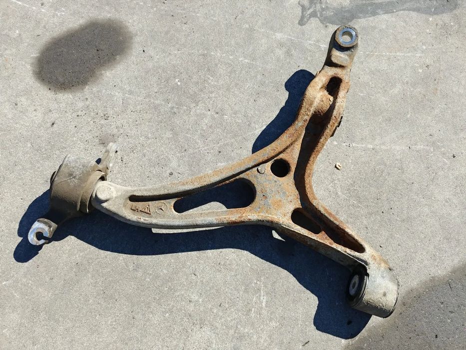 brat bascula stanga fata 3.0 cdi 642950 mercedes r-class w251