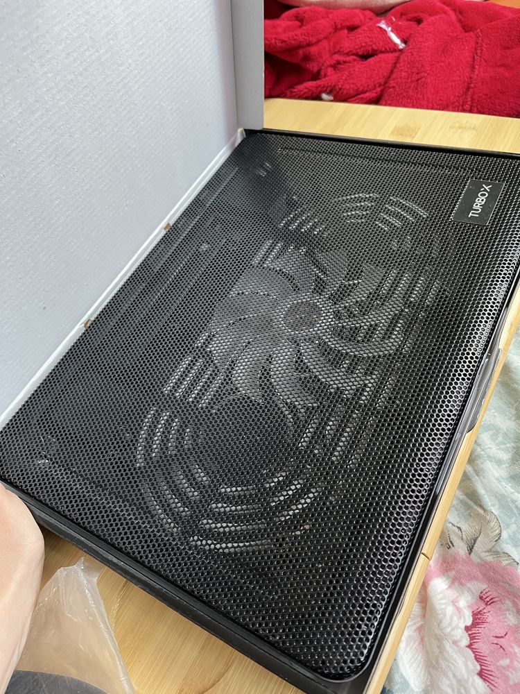 Turbo-X Notebook Cooler , поставка с вентилатор