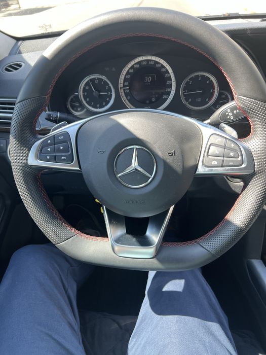 Vand volan acum pus pe un E 220