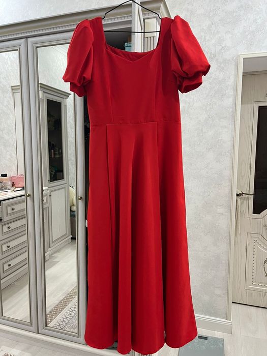 Платье красное сшито по заказу