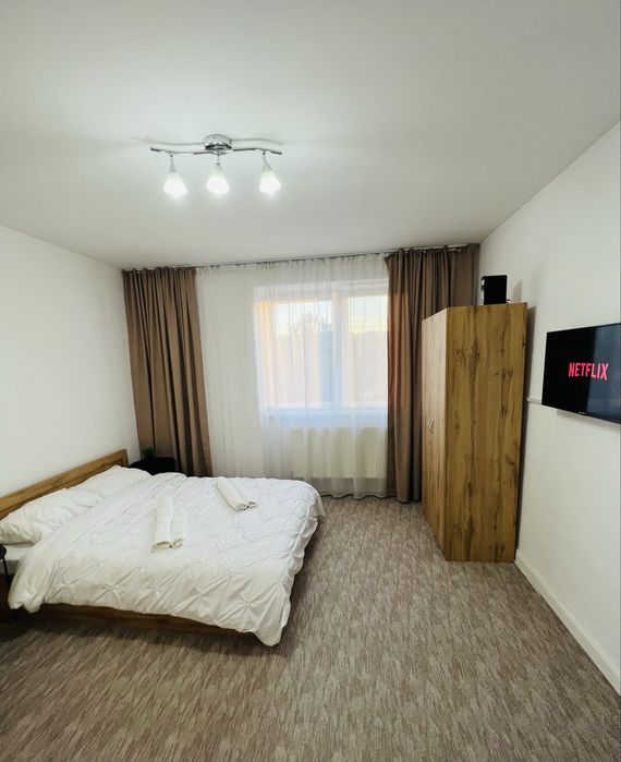 Inchiriez garsoniera in Petrosani, str. Unirii