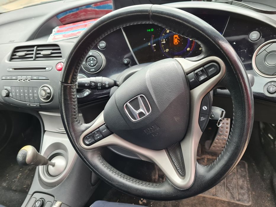 Хонда сивик 2.2 дизел НА ЧАСТИ