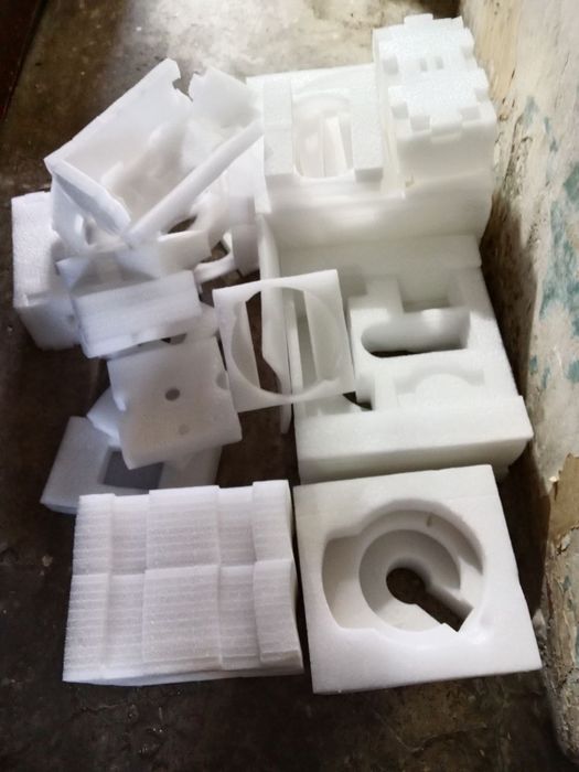 Макулатура, пластик продаётся