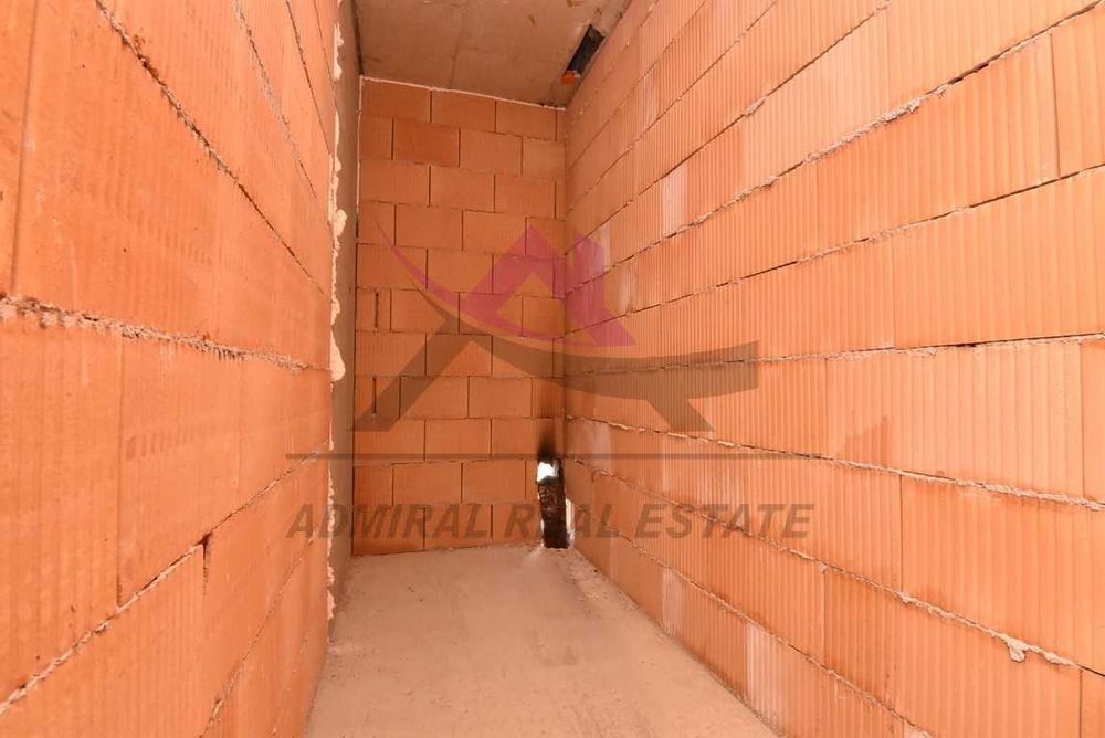 Продава се Тристаен апартамент в Варна, Изгрев - 89 кв.м за 1798 €/кв.м - Снимка #3