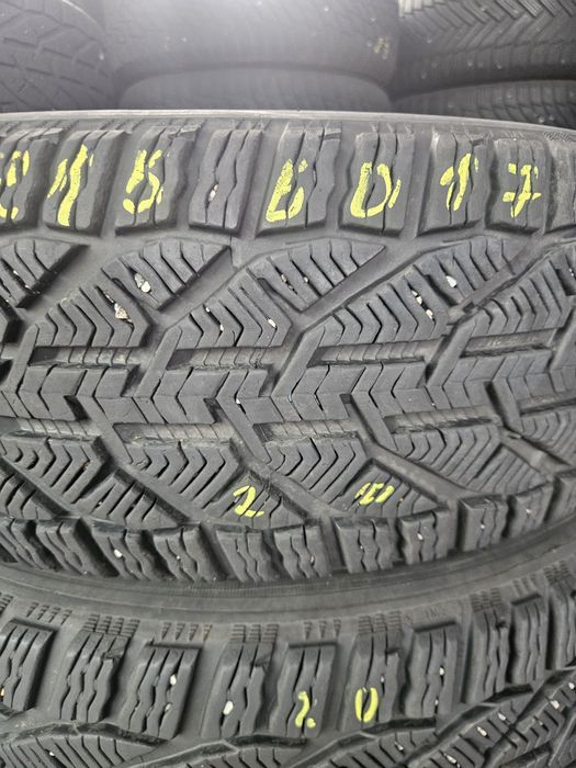 Гуми 215/60/17 дот20