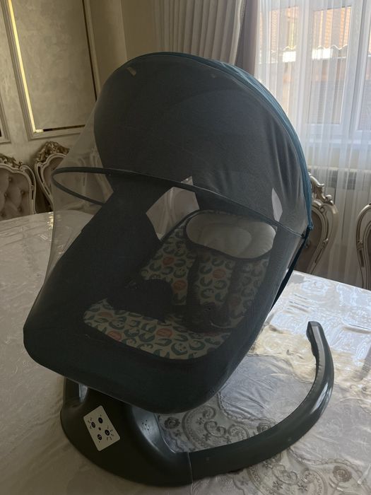 Качелья манеж чезлоног