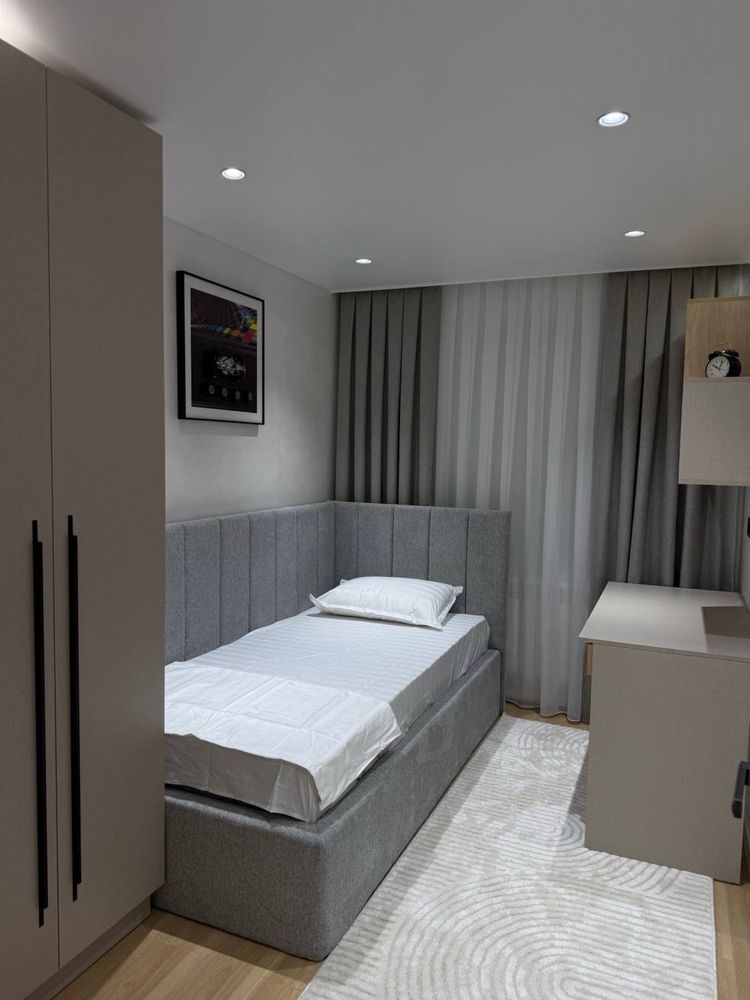 Чехова Ойбек opp-Кафе BON 3в4/4/4 Кирпич-70m2_Мебель+Техника срочно
