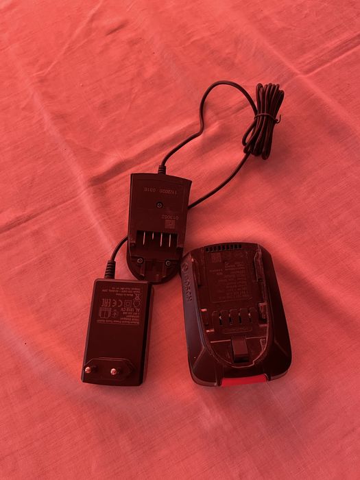 Incarcator cu baterie bosch