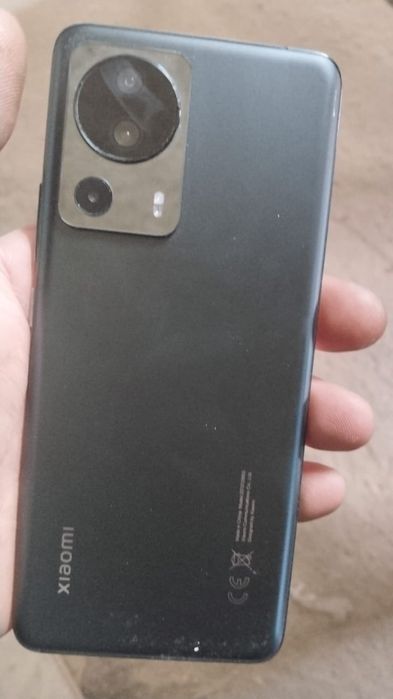 Xiomi 13 lite  память 256 оперативка 16 экран водопад продам или обмен