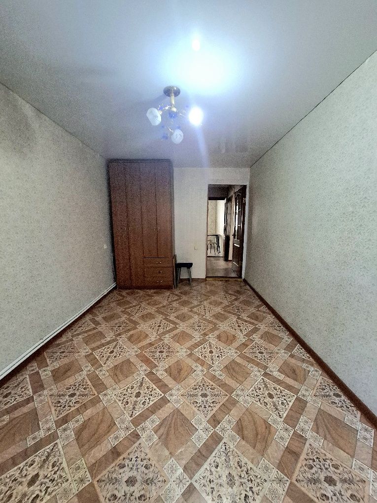 2 ком кв Галактика,  кирпичный дом