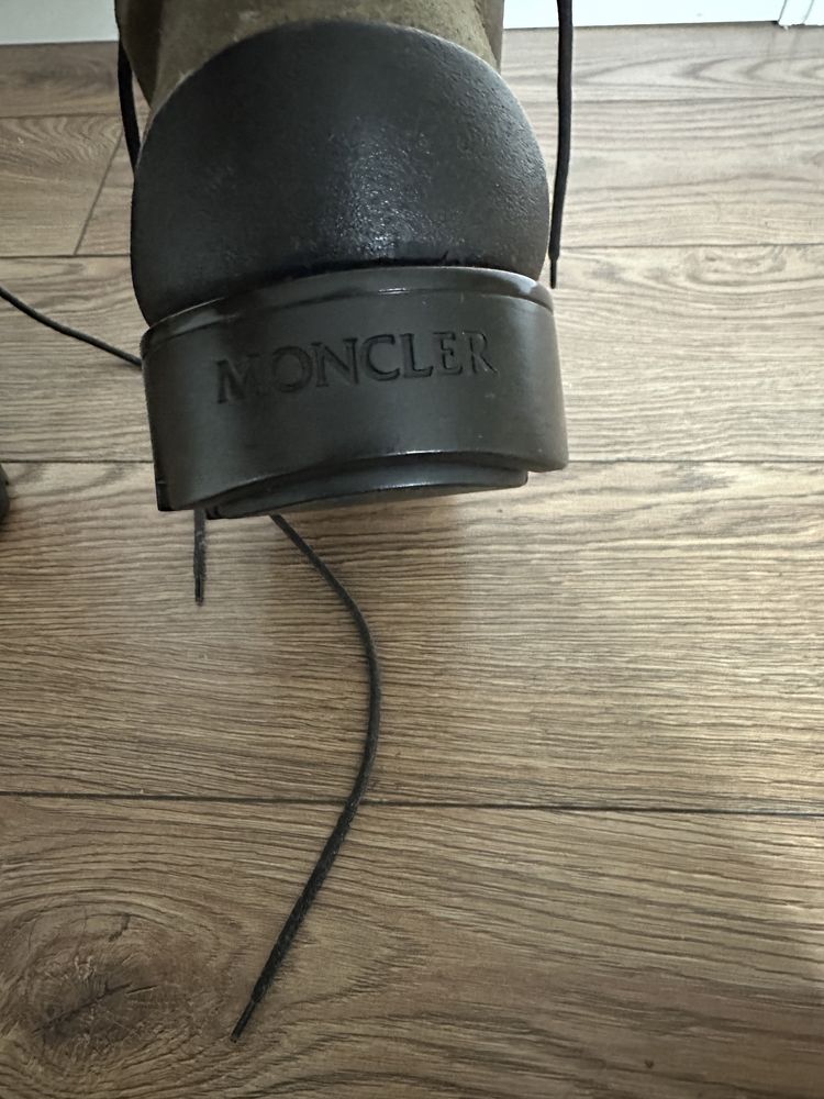 Ghete/bocanci unisex MONCLER,nr 41- noi!!