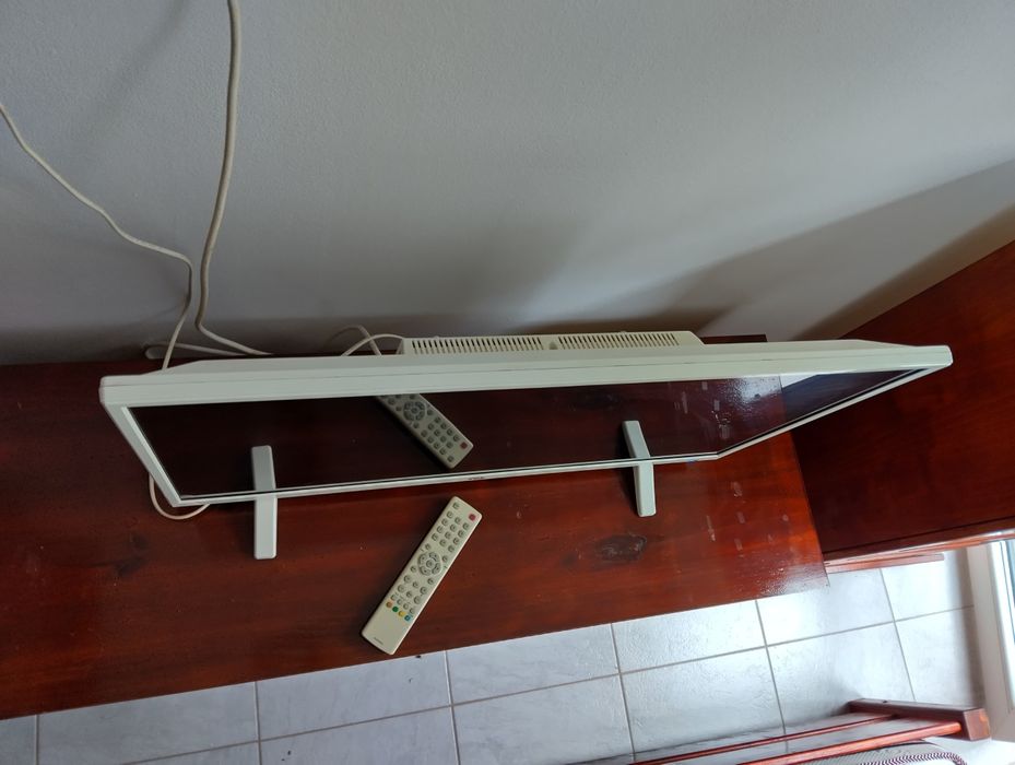 Televizor LED TLC