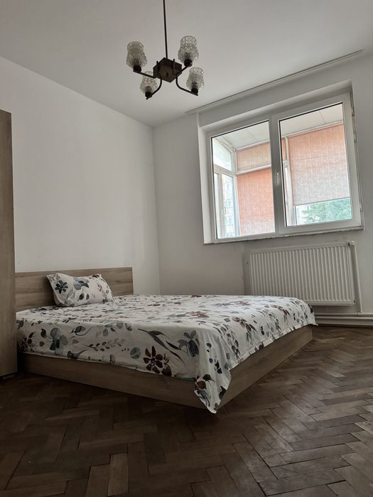 Apartament 4 camere in regim hotelier