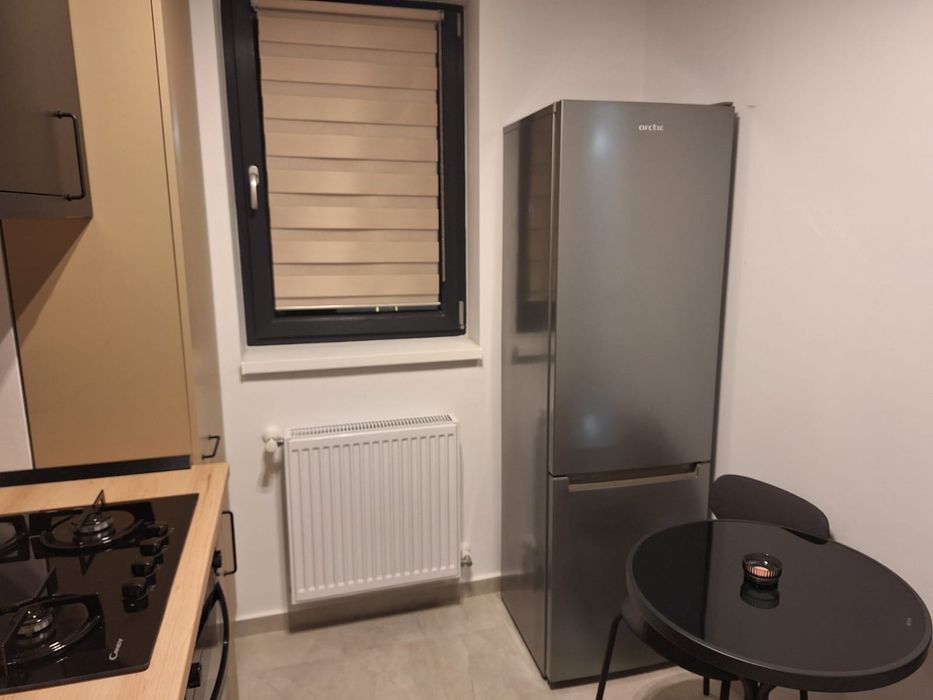 Hils Pallady, studio, parter