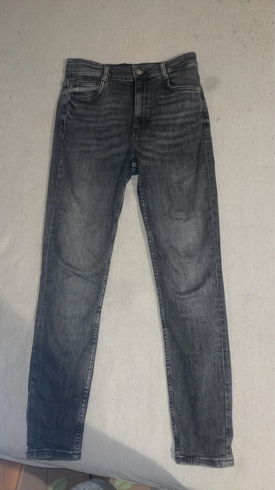Тясни дънки zara