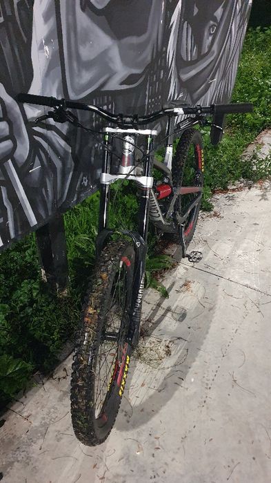 Продавам commencal furious