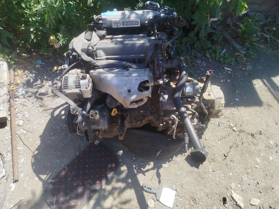 Продам на запчасти двигатель 2.2