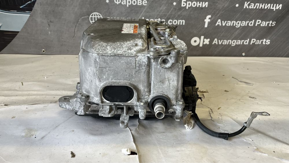 Инвертор конвертор Toyota Yaris 2011-2018