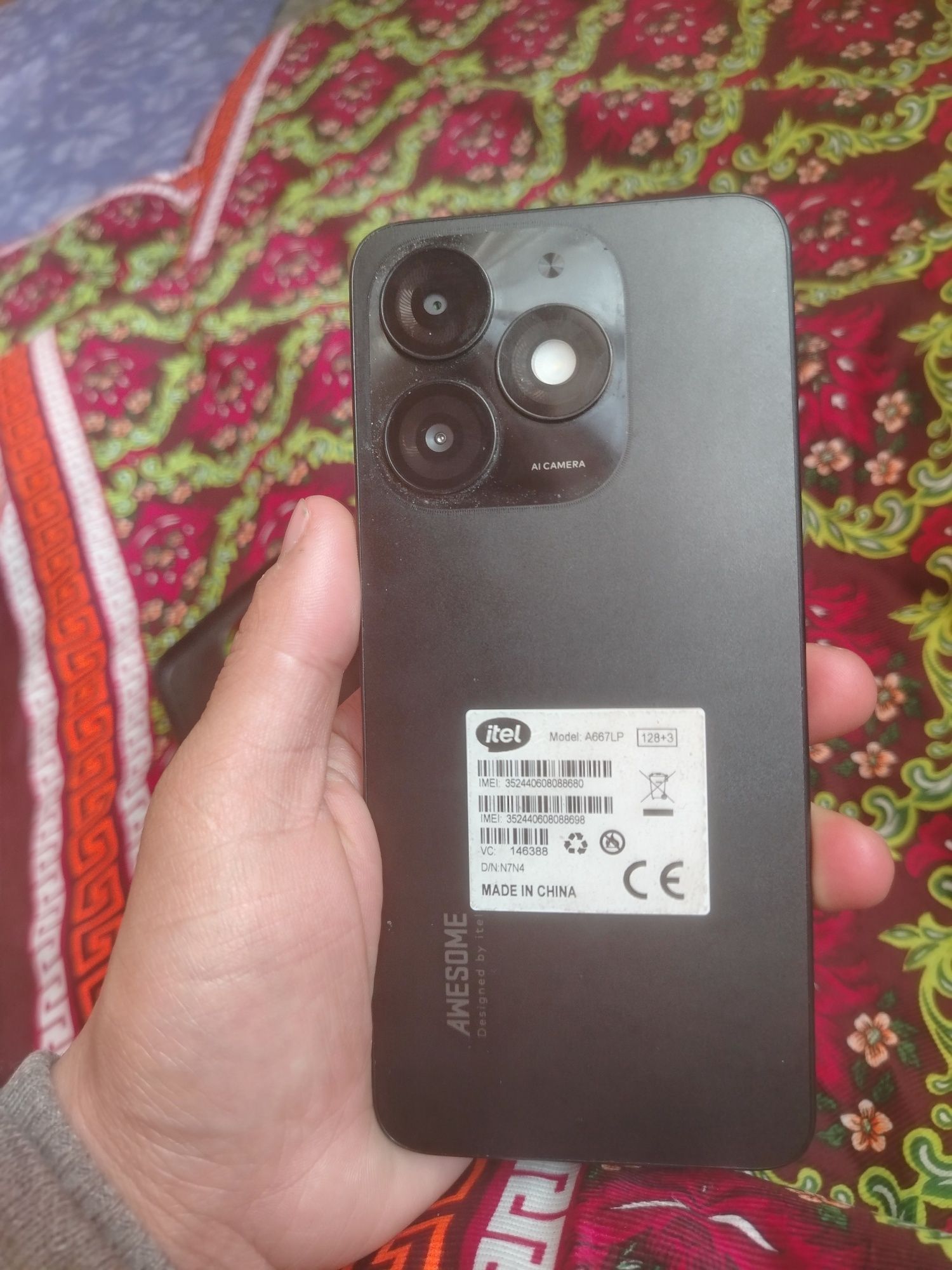 Itel A 50 telefon