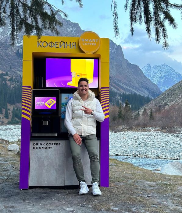 Кофе апарат почти новый