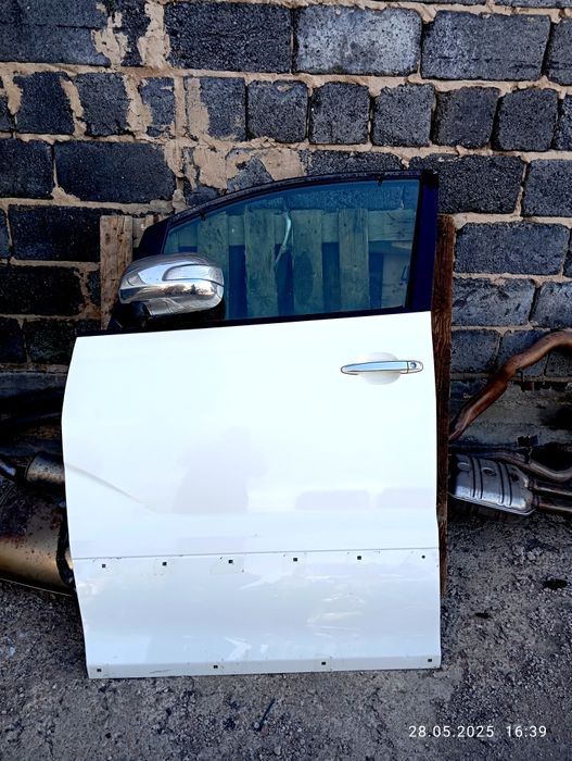 Передняя дверь Toyota Alphard 10 кузов