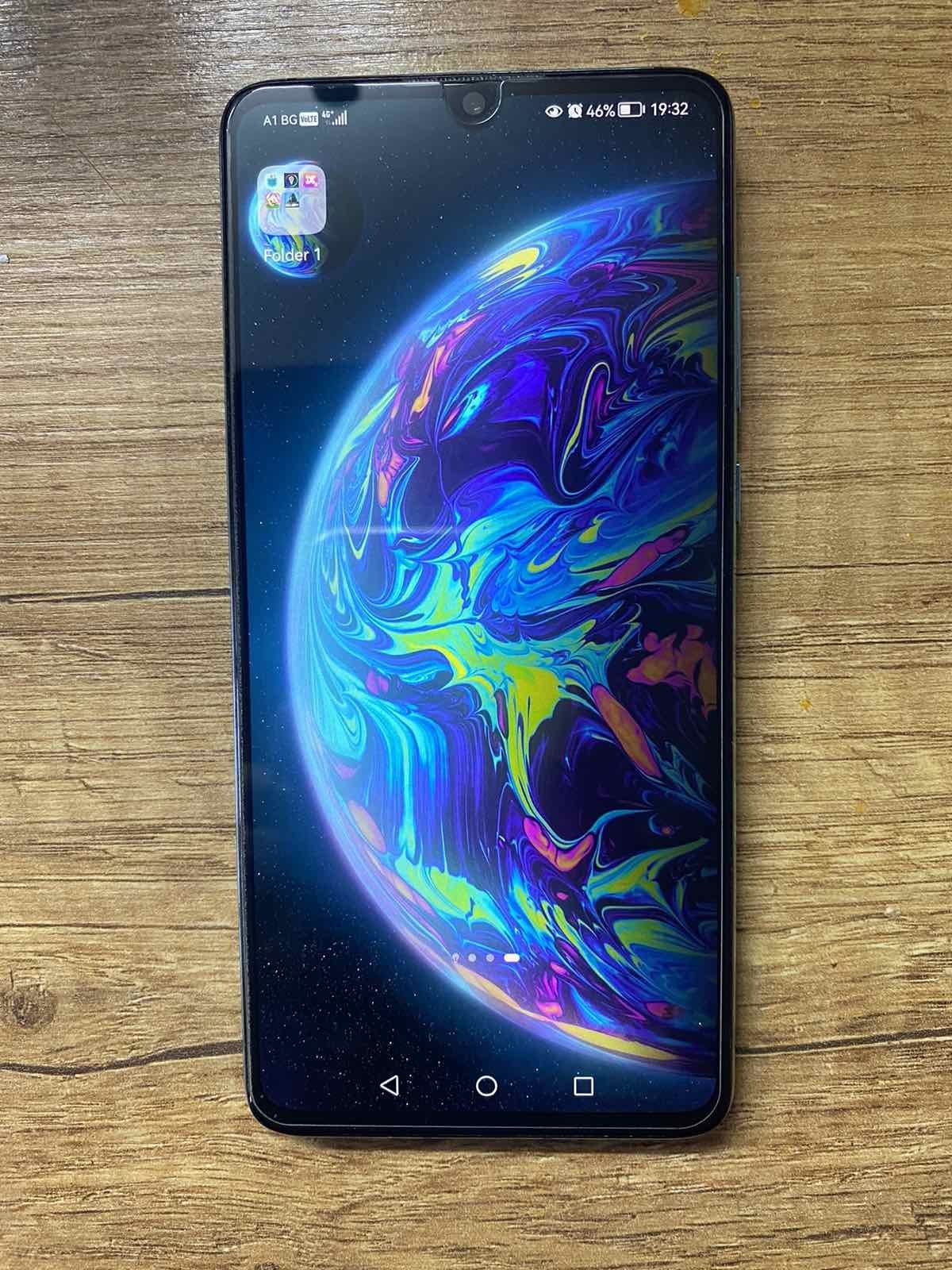 Huawei P30 Aurora 128 GB като нов