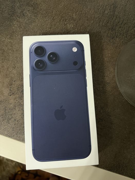 Apple phone 17 pro max