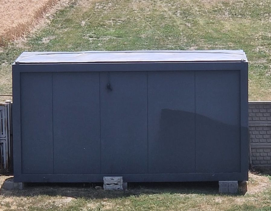 Container de vanzare