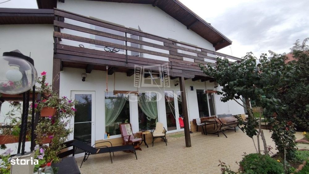 Casa P+1 cu 6 camere, decomandata, suprafata utila 220 mp, Paleu