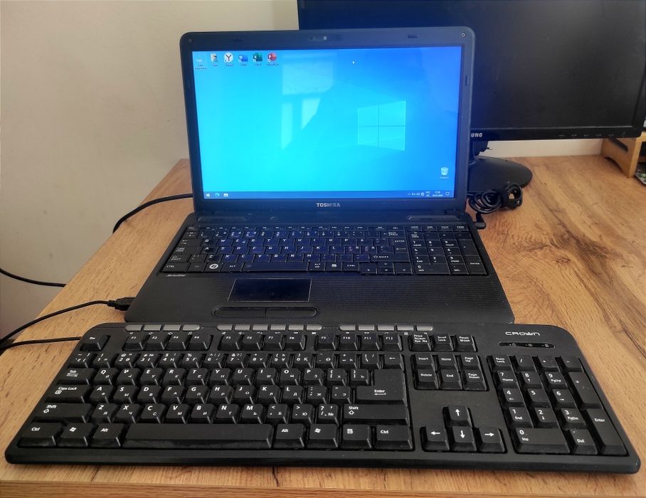 Ноутбук Toshiba c660 в хорошем состоянии