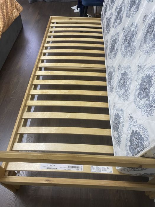 Продам кровать Икеа