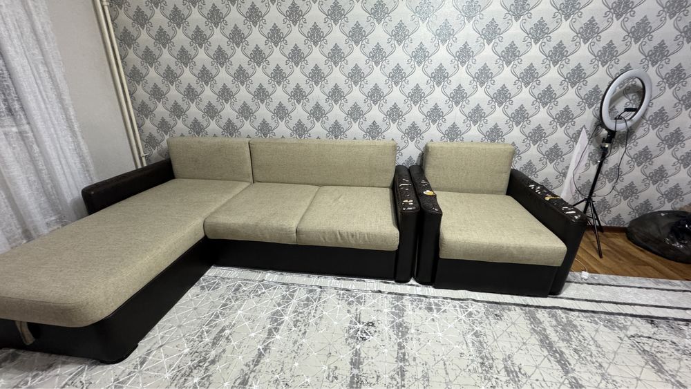 Диван угловой+ кресло