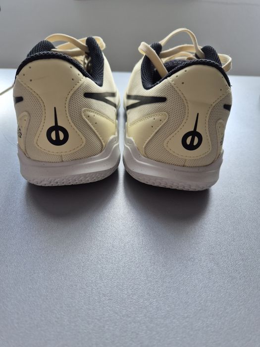 Vand Pantofi Nike Sport Tiempo Legend 10 Academy, mărimea 41.