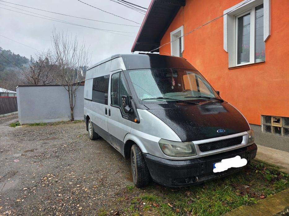 Dezmembrez Ford tranzit