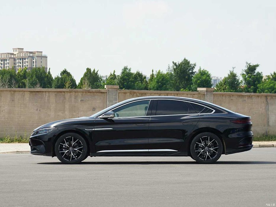 BYD Han 605 km halol nasiya savdoga va naxtga