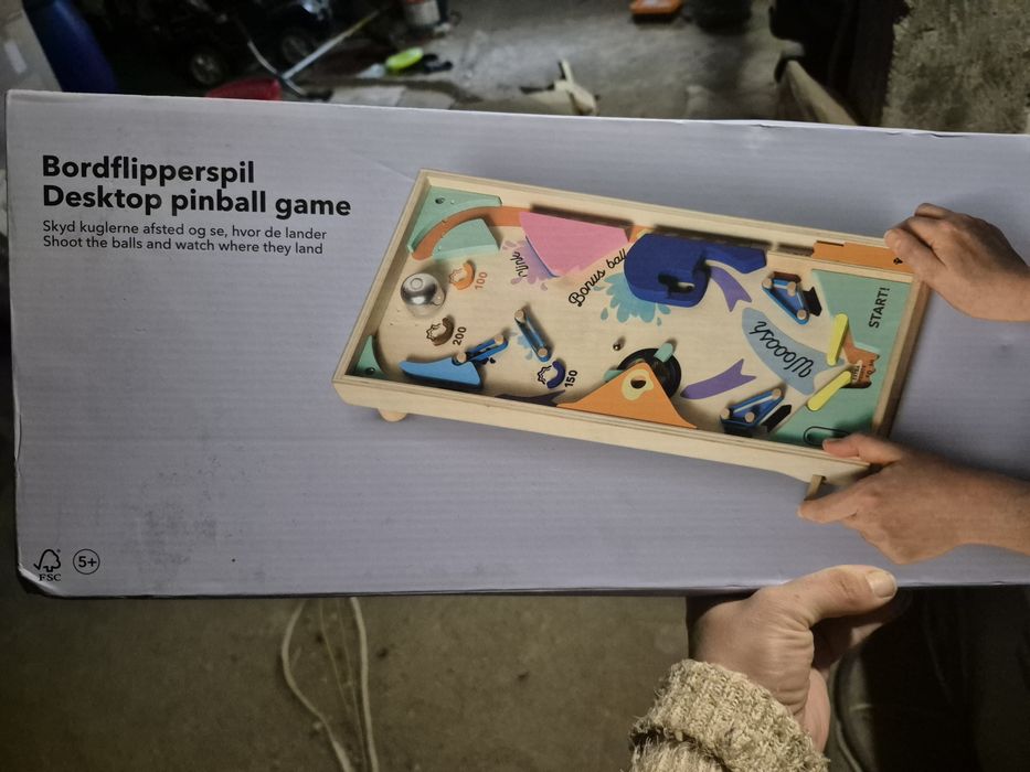 Pinball joc lemn