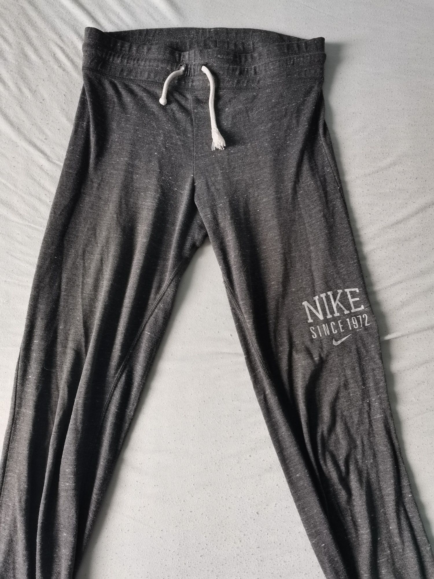 Долнище Nike, панталон Pause jeans
