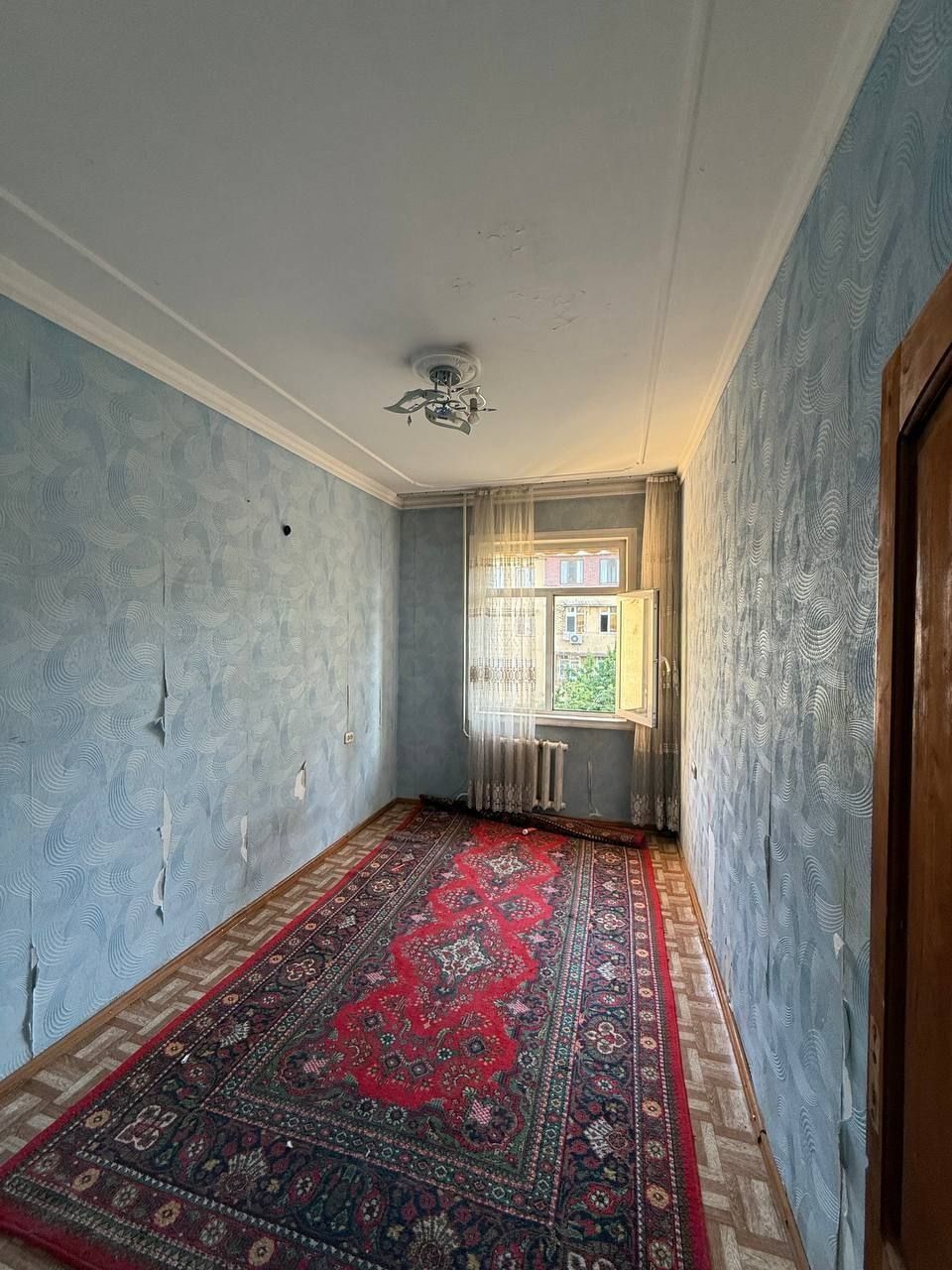 Yunusobod 12 mavze 3 xona 3 etaj 68² sotiladi