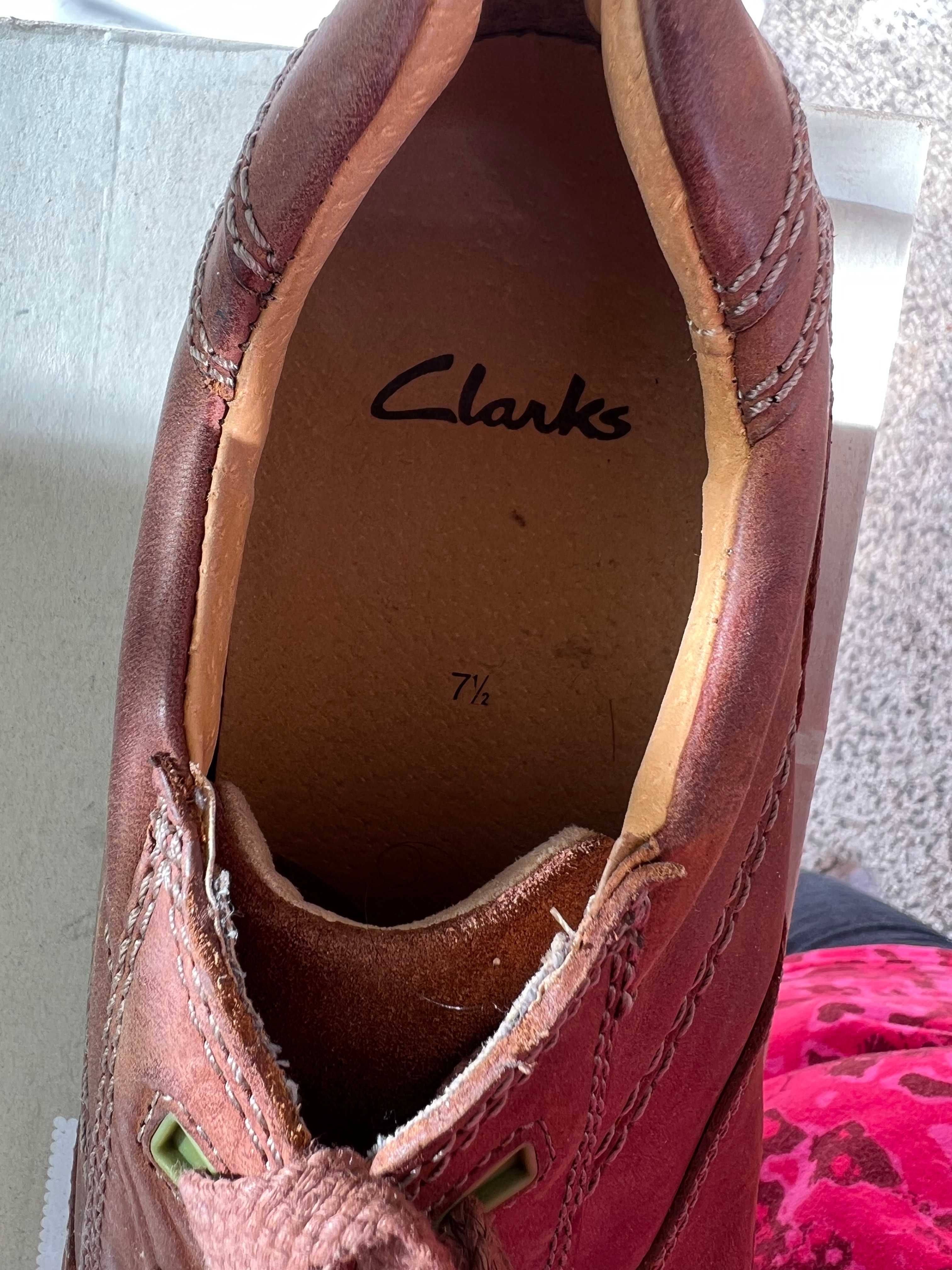 мъжки обувки Clarks