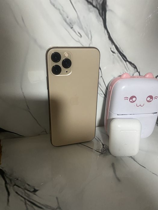 Продам айфон 11 про