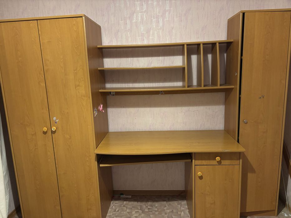 Продам мебель срочно за 10000