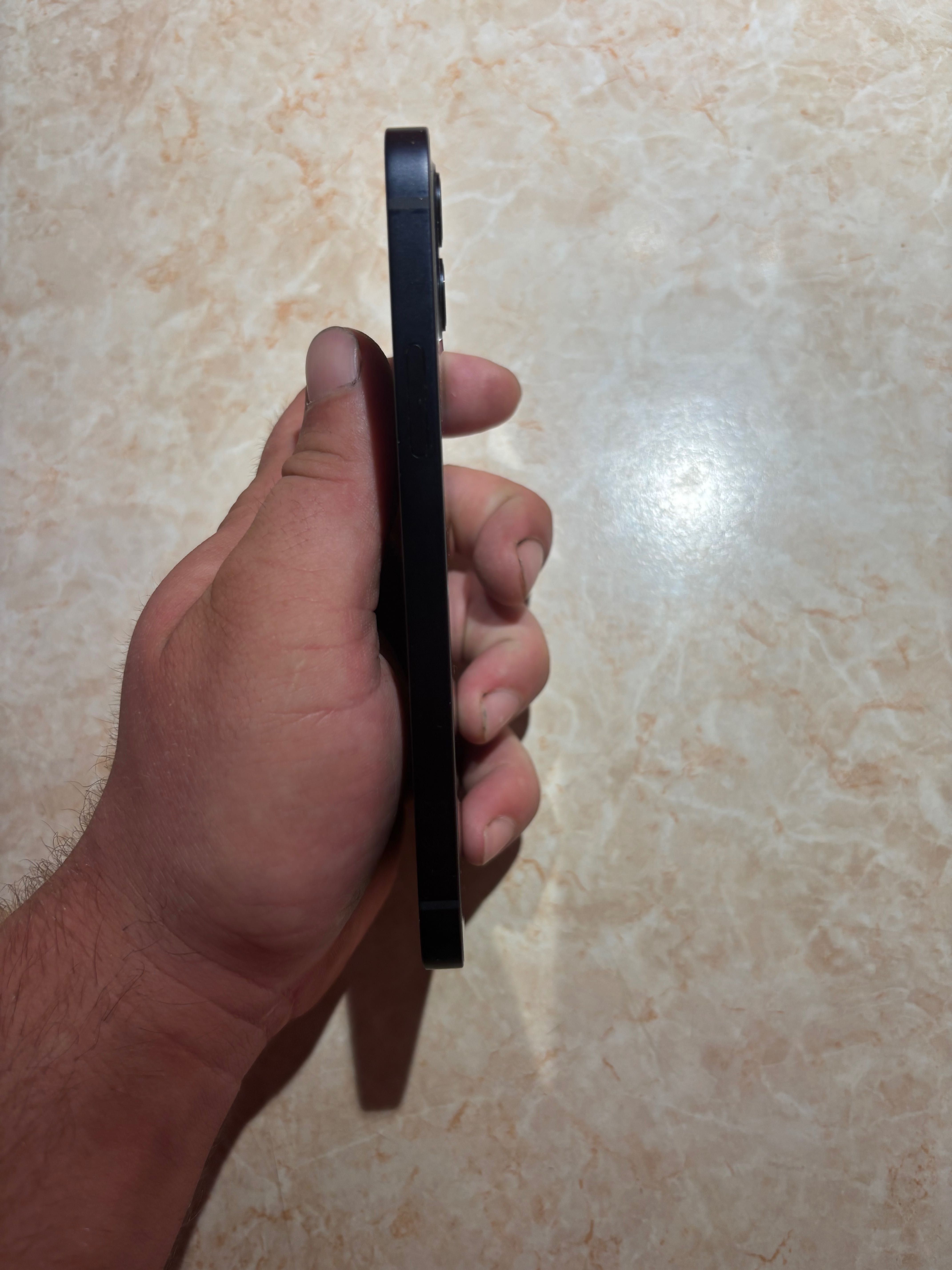 Iphone12 в отлично състояние!