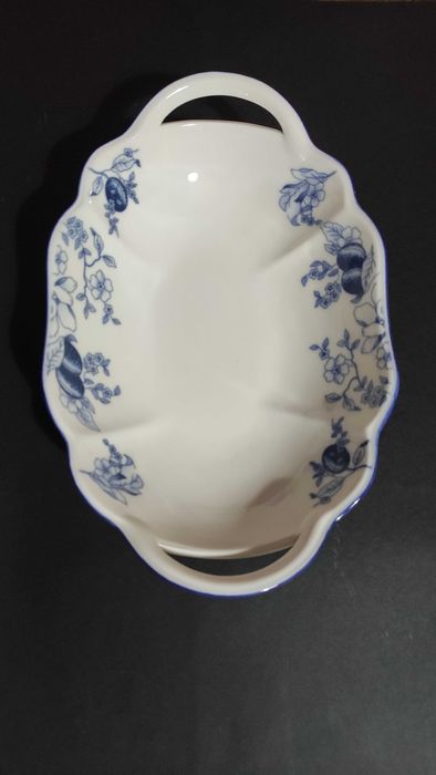 Голям порцеланов панер /фруктиера с дръжки