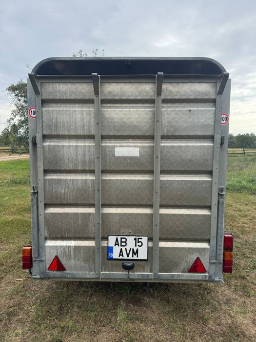 Remorca transport animale M-TEC