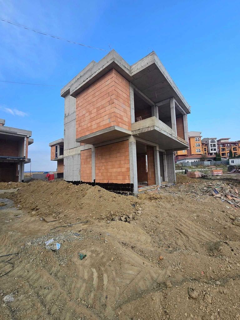 Продава се Къща в с. Равда, Област Бургас - 340 кв.м за 1036 €/кв.м - Снимка #4