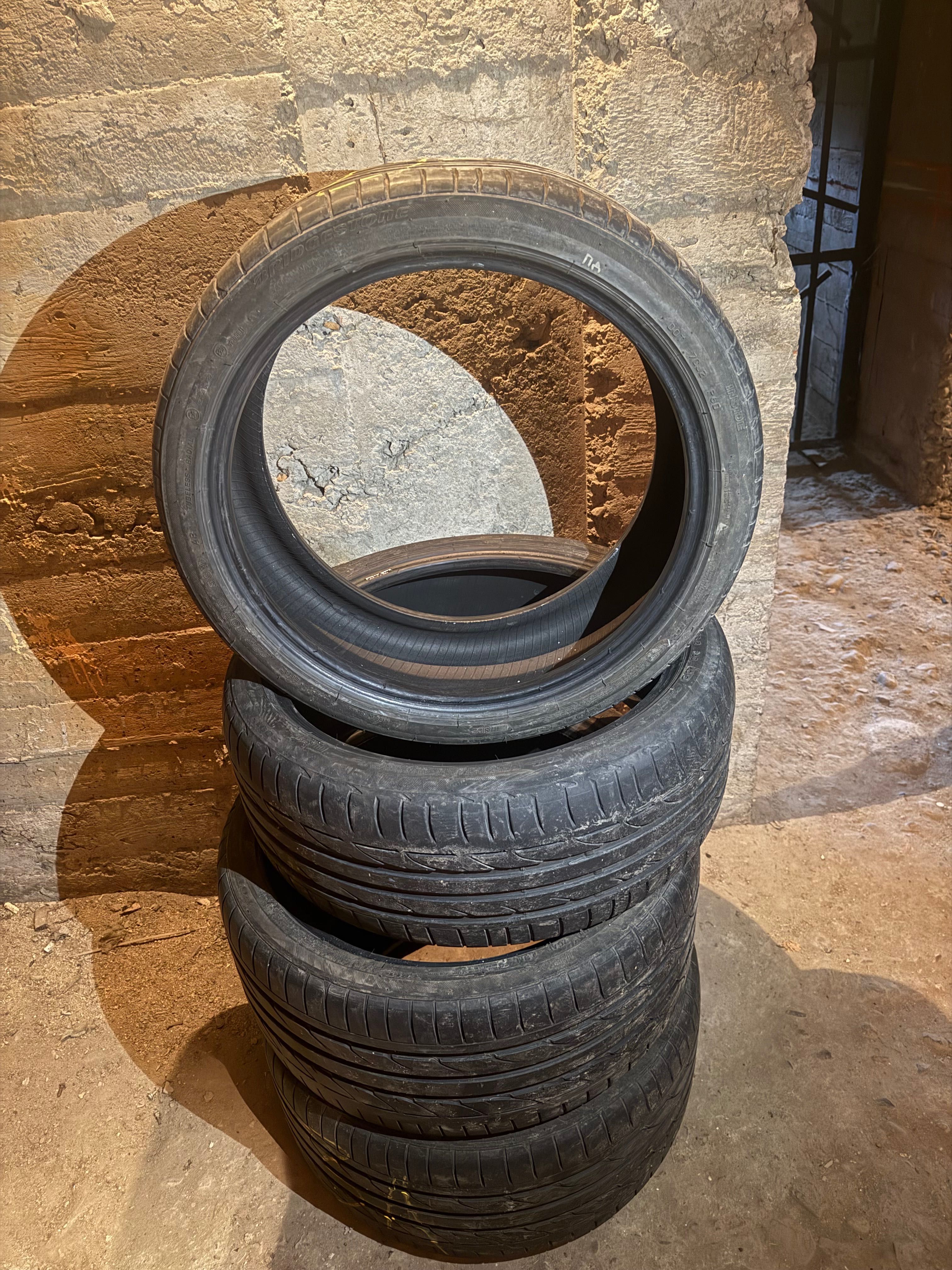 Летни гуми Bridgestone Potenza RFT - Спорт Пакет: 225/40/19 255/35/19