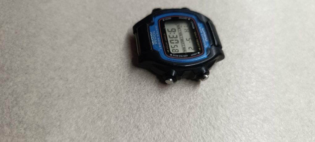 Ceas vintage Casio W-726 din 1986